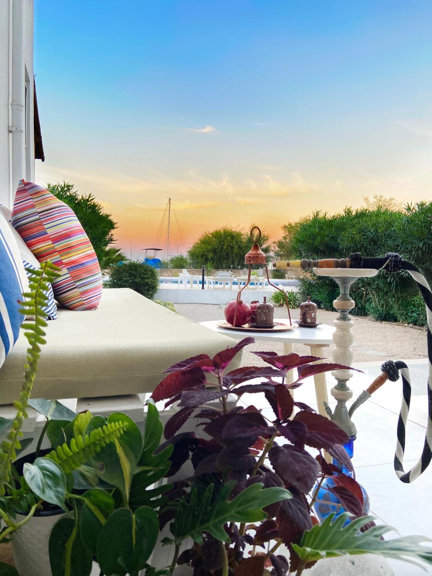 Spacious Three-Bedroom Apartment With Sea View A4 Лапитос Экстерьер фото