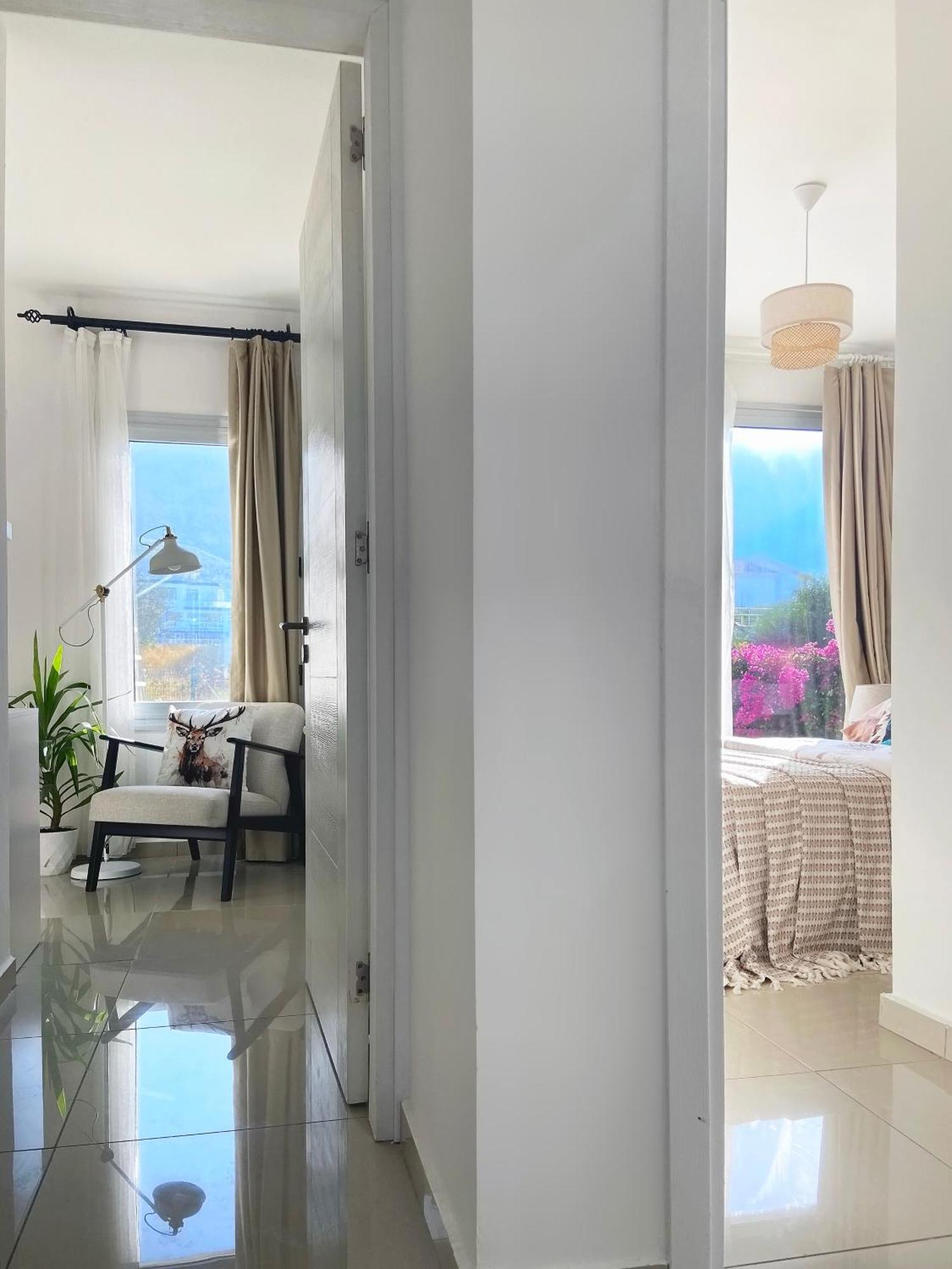 Spacious Three-Bedroom Apartment With Sea View A4 Лапитос Экстерьер фото